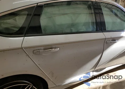 2021 Honda Accord Touring Hybrid z USA, uszkodzony, nr VIN 1HGCV3F94MA015558